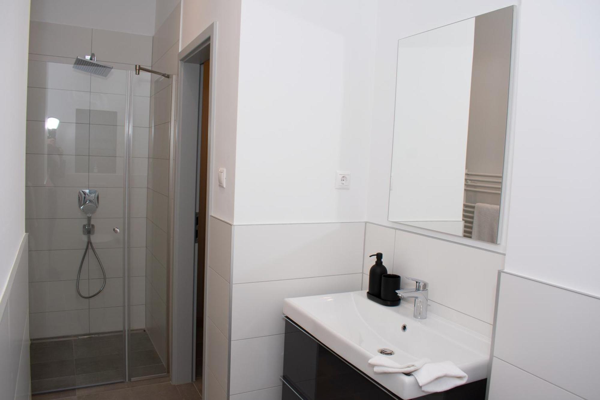 בודפשט Luxury Cozy 2 Bdr Downtown Apt.4 מראה חיצוני תמונה
