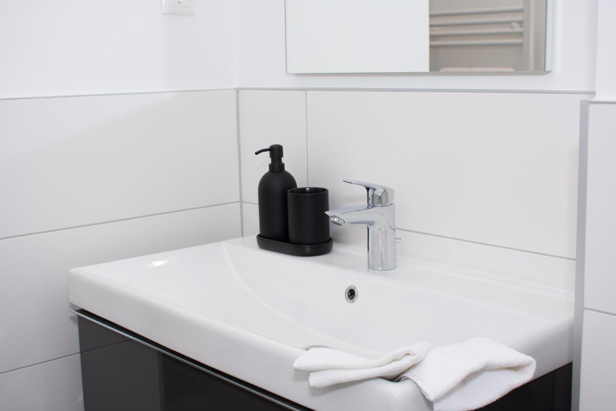 בודפשט Luxury Cozy 2 Bdr Downtown Apt.4 מראה חיצוני תמונה